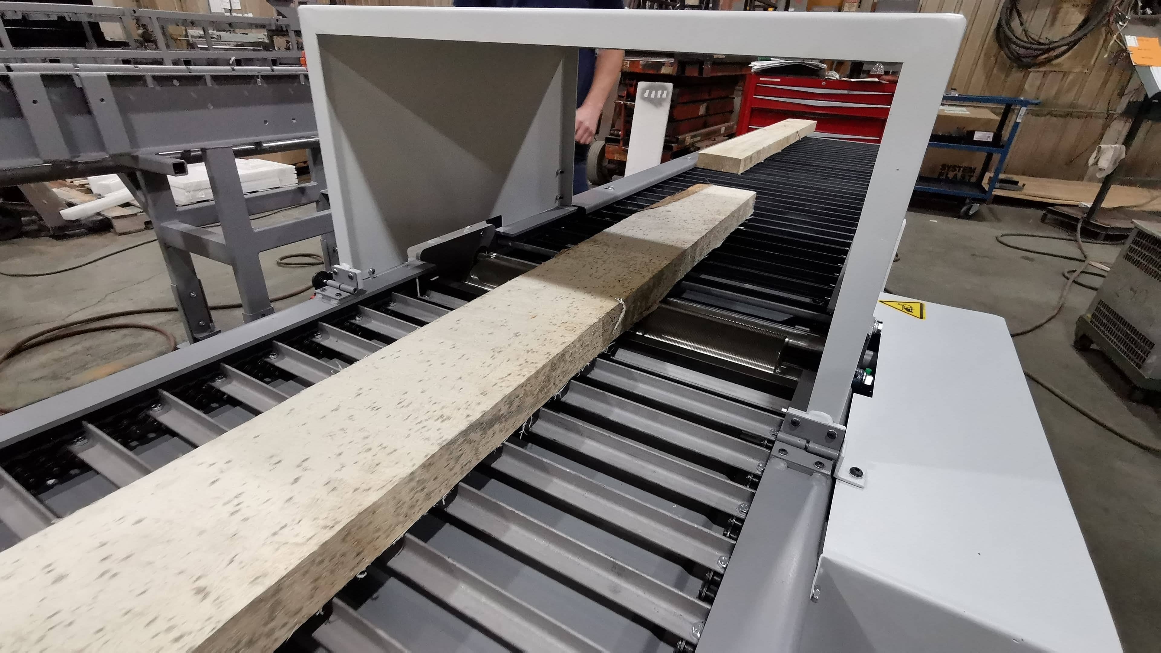 Glue applicator with conveyor GS2