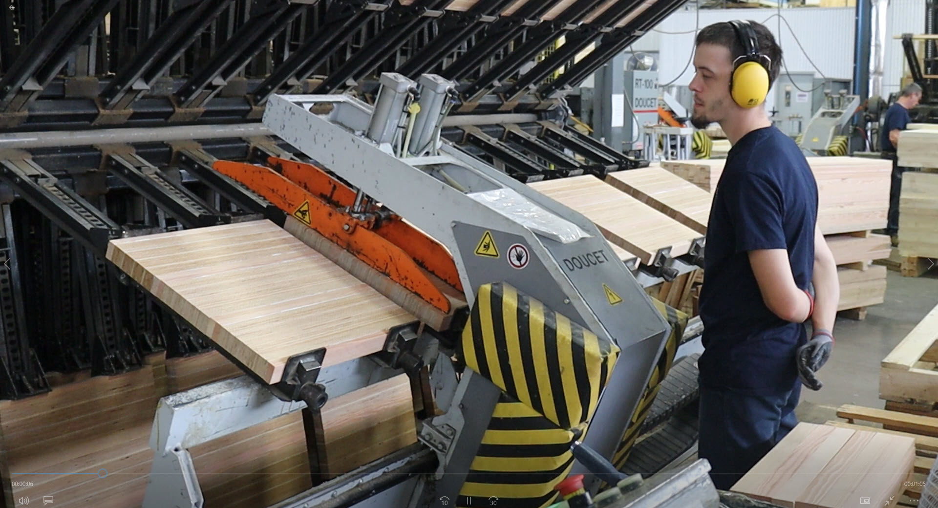 clamping robot RT100